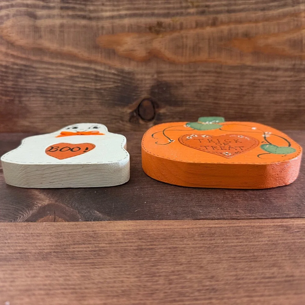 Handcrafted Bob & Zenna Meeks Wooden Ghost Pumpkin Halloween Shelf Sitter Set